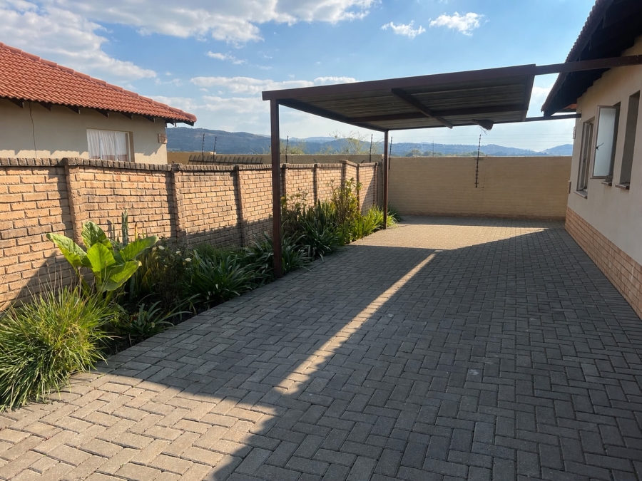 3 Bedroom Property for Sale in Waterkloof Hill Estate North West
